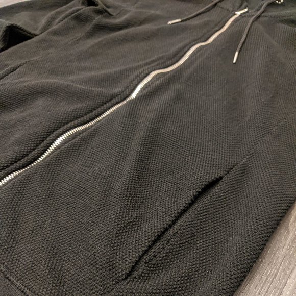 Zara Hoodie - Picture 2 of 5